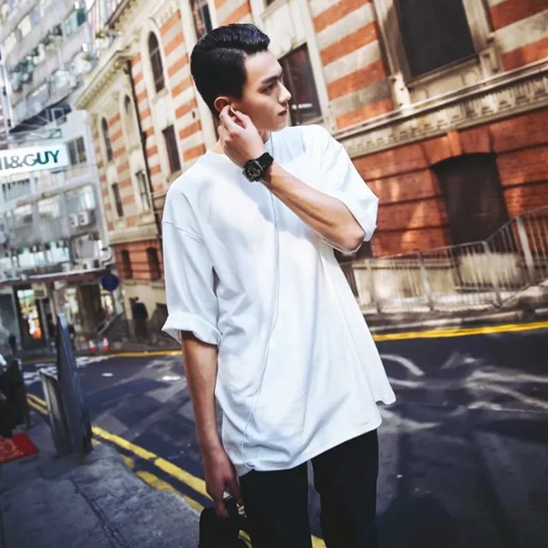 Harajuku 2019 Summer t shirt tide male personality hip hop loose sleeve t-shirt 5 points falling shoulder of solid t shirt
Harajuku 2019 Summer t shirt tide male personality hip hop loose sleeve t-shirt 5 points falling shoulder of solid t shirt