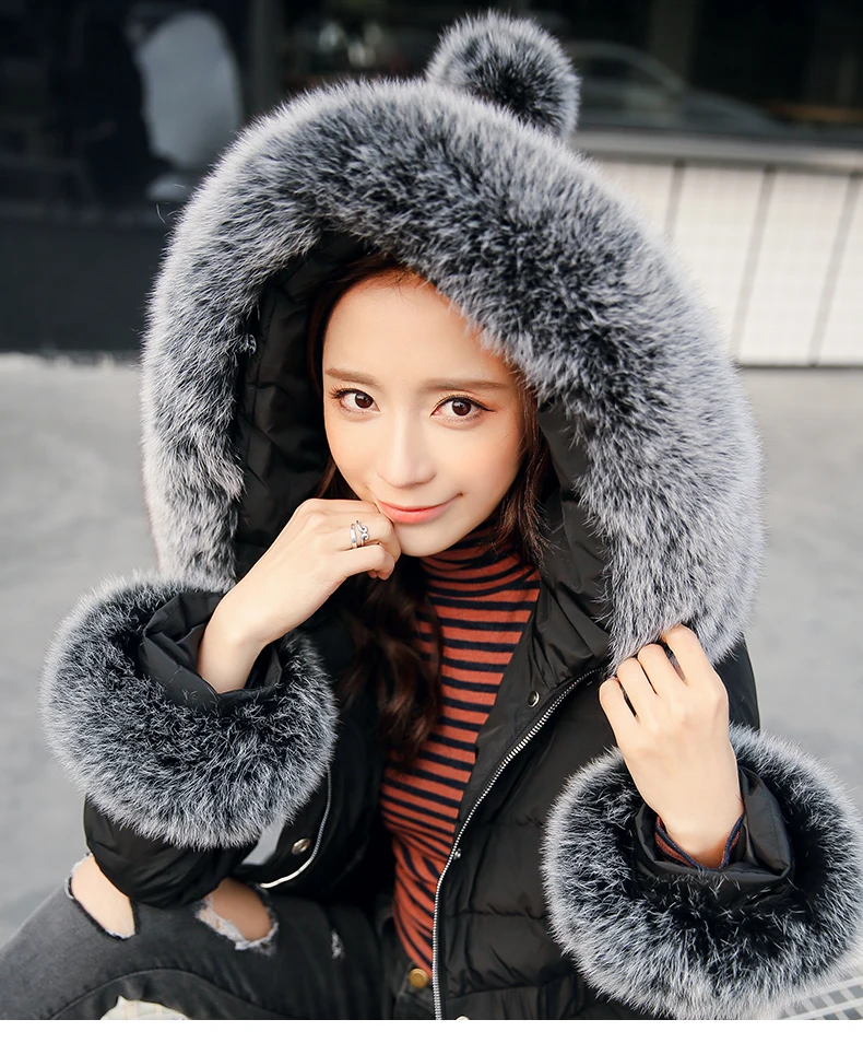 new 2018 woman winter fashion duck down coat with large genuine real natural fox fur hood black pink grey female ladies parkas
new 2018 woman winter fashion duck down coat with large genuine real natural fox fur hood black pink grey female ladies parkas