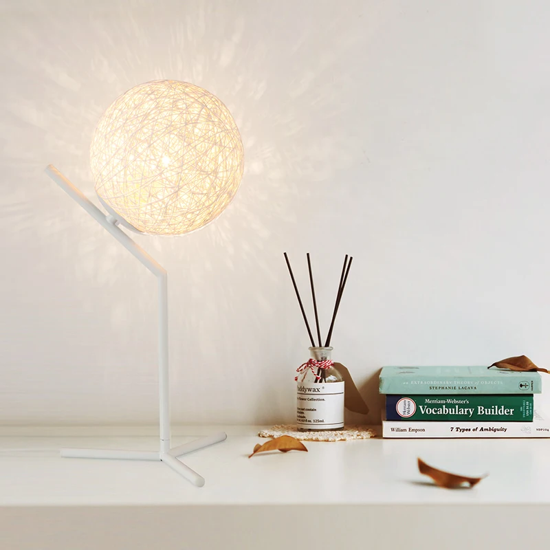 Sepa Takraw Bedside Lamp Simple Modern Bedroom Table Lamp Warm Personality Hemp Rope Woven Ball Rustic Style Decorative Lights
Sepa Takraw Bedside Lamp Simple Modern Bedroom Table Lamp Warm Personality Hemp Rope Woven Ball Rustic Style Decorative Lights