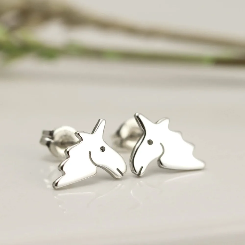 Cute Unicorn Shaped Stud Earring Animal Horse For Women Girls Wedding Party Fashion Jewelry
Cute Unicorn Shaped Stud Earring Animal Horse For Women Girls Wedding Party Fashion Jewelry
