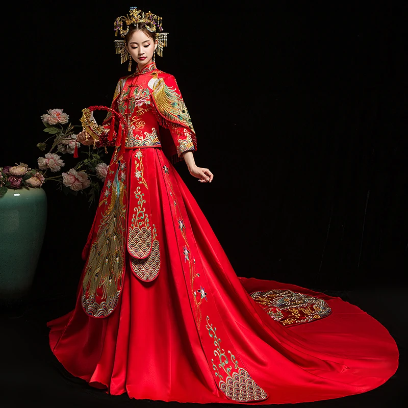 Bride Cheongsam Vintage Chinese Style Wedding Dress Retro Toast Clothing Lady Embroidery Phoenix Gown Marriage Qipao red Clothes
Bride Cheongsam Vintage Chinese Style Wedding Dress Retro Toast Clothing Lady Embroidery Phoenix Gown Marriage Qipao red Clothes