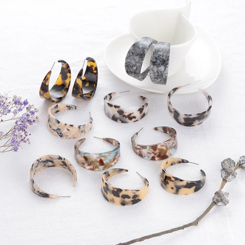 New Round C Leopard Earrings for Women Tortoiseshell Acrylic Resin Stud Earring Fashion Jewelry Female Accessories Wholesale
New Round C Leopard Earrings for Women Tortoiseshell Acrylic Resin Stud Earring Fashion Jewelry Female Accessories Wholesale