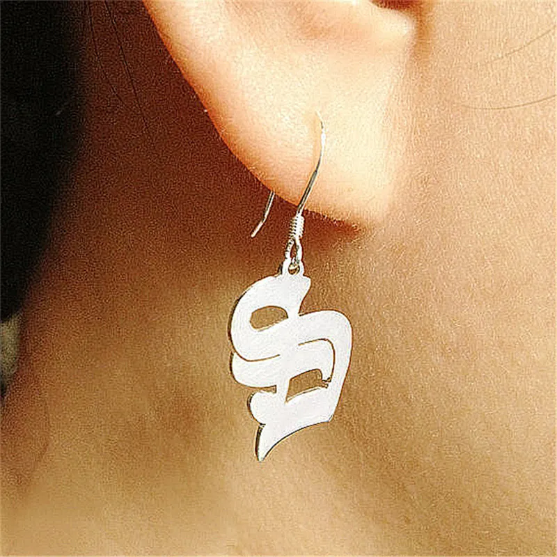 1Pairs Custom Old English Initial S A E D F Nameplate Name Earrings Women Gold BFF Earring Personalized Dropshipping Jewelry
1Pairs Custom Old English Initial S A E D F Nameplate Name Earrings Women Gold BFF Earring Personalized Dropshipping Jewelry