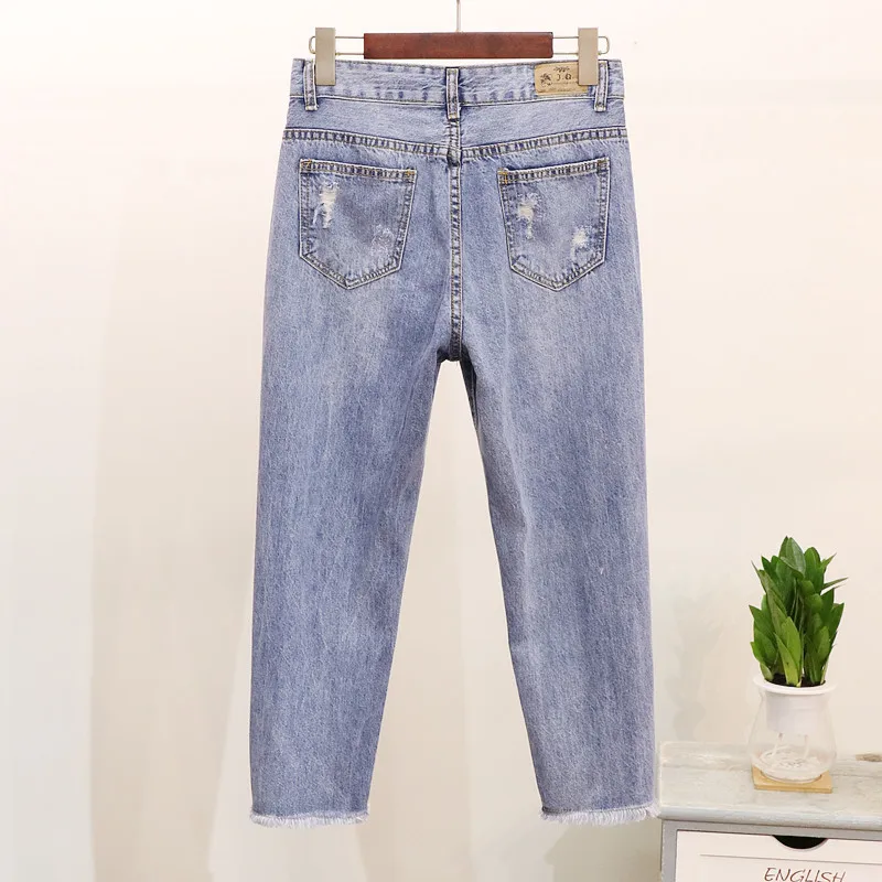 2019 Summer Female New Two Piece Set 3D Cartoon Sequined T Shirt And Hollow Out Calf Length Jeans 2 Piece Sets Suits For Women
2019 Summer Female New Two Piece Set 3D Cartoon Sequined T Shirt And Hollow Out Calf Length Jeans 2 Piece Sets Suits For Women