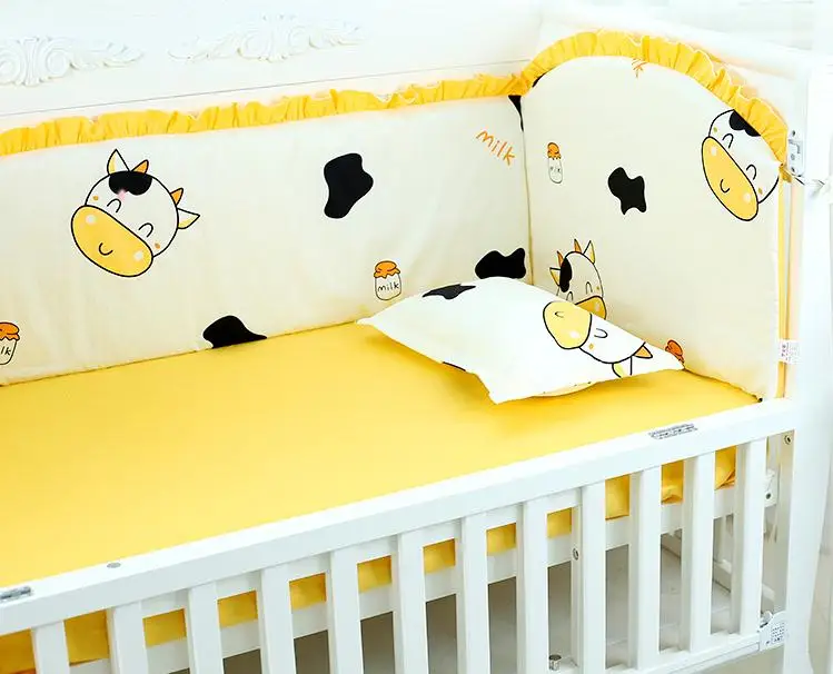 6pcs cow Cartoon crib bedding set Pure cotton bed bumper animal crib bedding set (4bumpers+sheet+pillow cover)
6pcs cow Cartoon crib bedding set Pure cotton bed bumper animal crib bedding set (4bumpers+sheet+pillow cover)