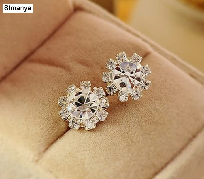 New FASHION Spherical Crystal Flower Stud Earrings For Women earings fashion jewelry For Women Gift Earring #1-12062
New FASHION Spherical Crystal Flower Stud Earrings For Women earings fashion jewelry For Women Gift Earring #1-12062