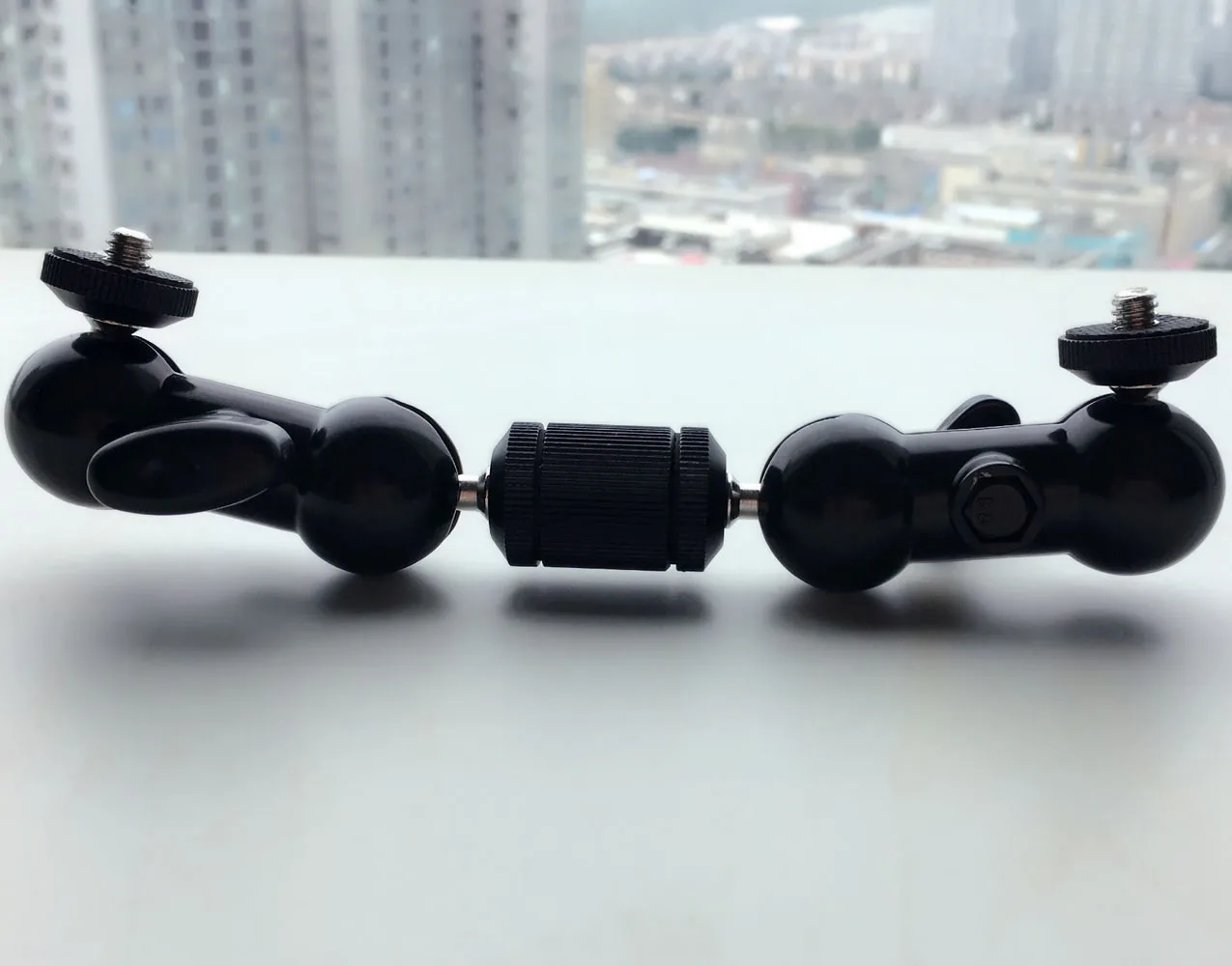 Magic Arm Universal Strange Hand Monitor Bracket Hotshoe Ball Head Double Ball for cameras SLR Camera Canon Nikon Sony Pentax
Magic Arm Universal Strange Hand Monitor Bracket Hotshoe Ball Head Double Ball for cameras SLR Camera Canon Nikon Sony Pentax