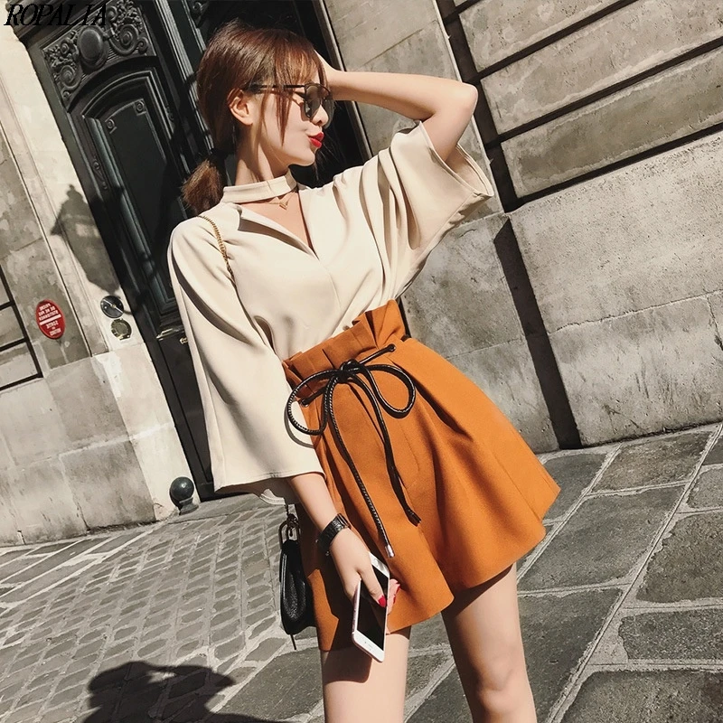 Women's Fashion V-Neck Half Sleeve Solid Top High Waist Shorts Sets Halter Sweet Shirts + Lace-up Wide Leg Shorts
Women's Fashion V-Neck Half Sleeve Solid Top High Waist Shorts Sets Halter Sweet Shirts + Lace-up Wide Leg Shorts