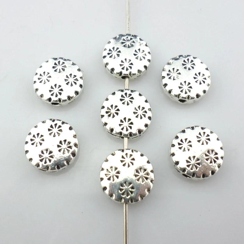 32pcs Tibetan Silver Flat Round Snowflake Loose Charm Spacers Beads 10mm Jewelry Findings
32pcs Tibetan Silver Flat Round Snowflake Loose Charm Spacers Beads 10mm Jewelry Findings