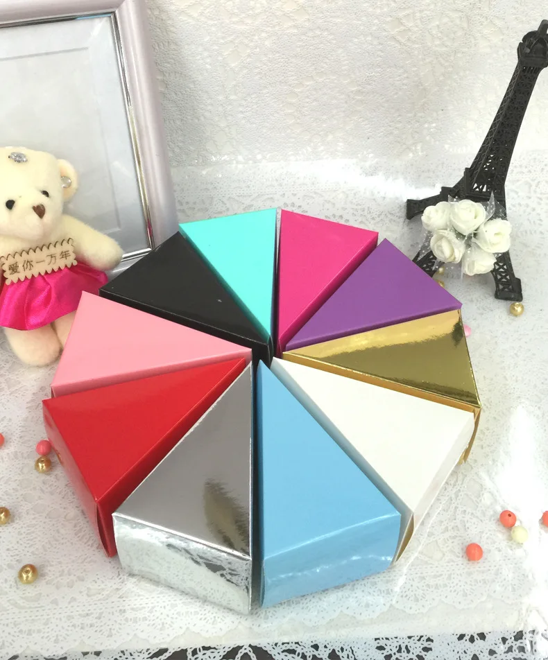 100pcs/lot Cake Style Triangular Wedding Candy Box Birthday Party Baby Shower Triangular Chocolate Gift Boxes Party Favors
100pcs/lot Cake Style Triangular Wedding Candy Box Birthday Party Baby Shower Triangular Chocolate Gift Boxes Party Favors