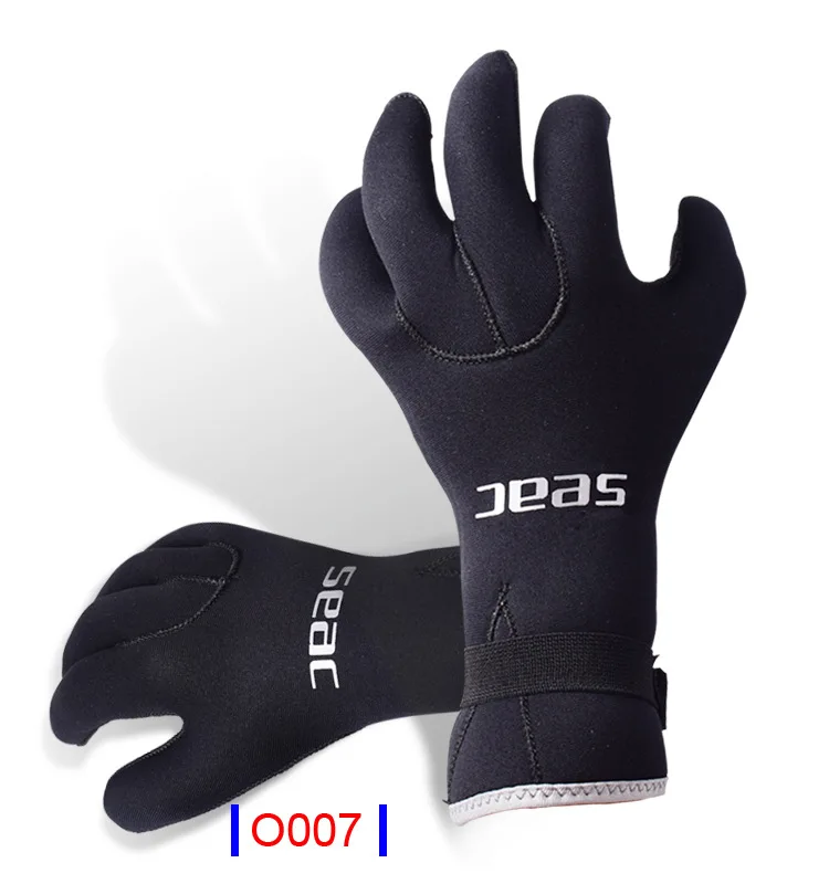 blue diving gloves neoprene swimming diving gloves neoprene glove with the magic stick for winter swimming warm,anti-slip
blue diving gloves neoprene swimming diving gloves neoprene glove with the magic stick for winter swimming warm,anti-slip