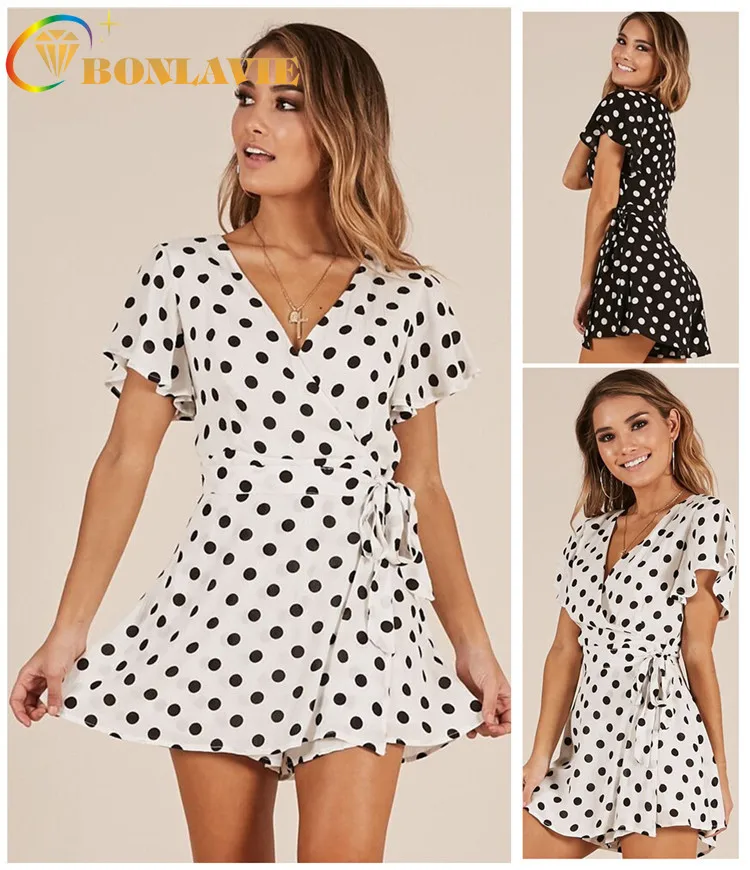 Women Summer Clothing V-neck Short Sleeve Jumpsuit Black and White Dot Printing Pattern Mid-waist Straight Jumpsuits
Women Summer Clothing V-neck Short Sleeve Jumpsuit Black and White Dot Printing Pattern Mid-waist Straight Jumpsuits