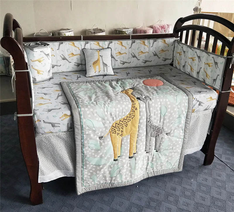 Baby Bed Bumpers Cotton Soft Breathable Babies Bedding Set Cartoon Cute Giraffe Newbron Bed Crib Bumper Sheet Quilt Duvet Pillow
Baby Bed Bumpers Cotton Soft Breathable Babies Bedding Set Cartoon Cute Giraffe Newbron Bed Crib Bumper Sheet Quilt Duvet Pillow