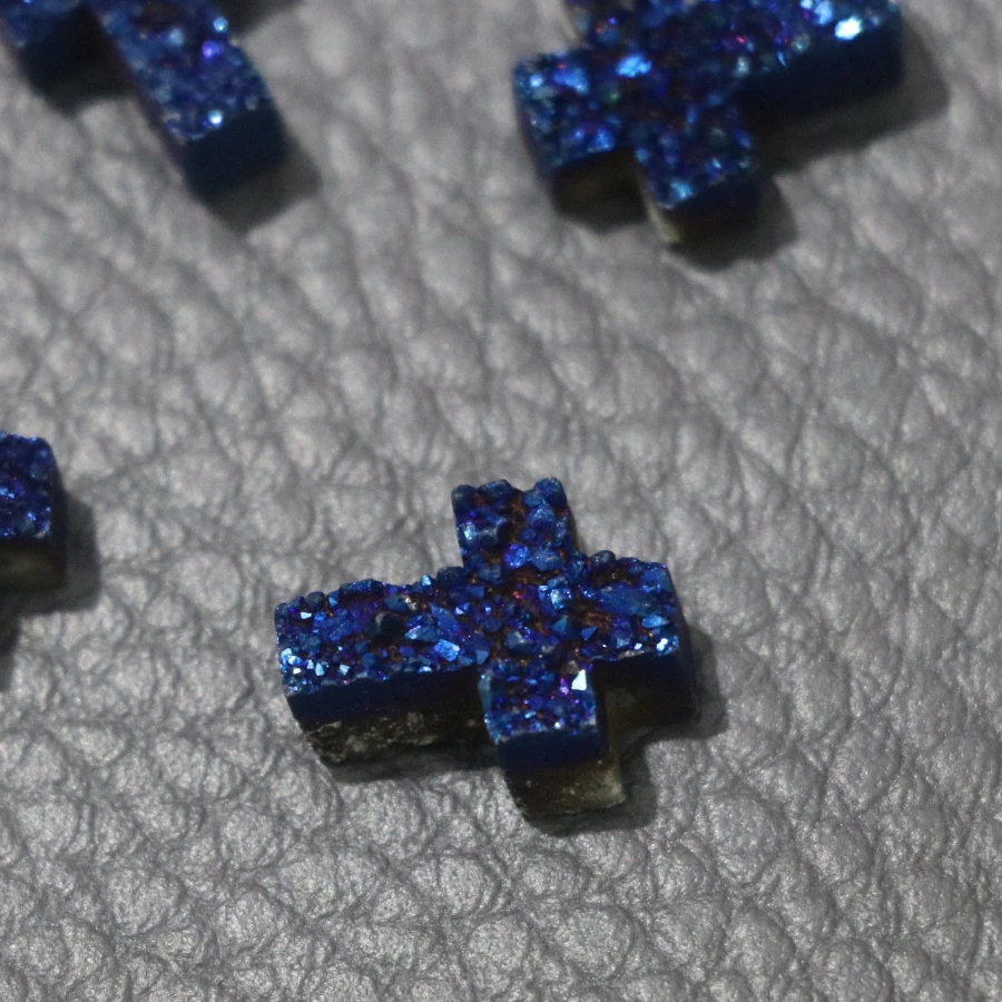 13x18mm Natural Druzy Gems Stone Beads, 2018 new arrival Blue Cross, Fashion Women Jewelry Making Suppliers Craft DIY Necklace
13x18mm Natural Druzy Gems Stone Beads, 2018 new arrival Blue Cross, Fashion Women Jewelry Making Suppliers Craft DIY Necklace