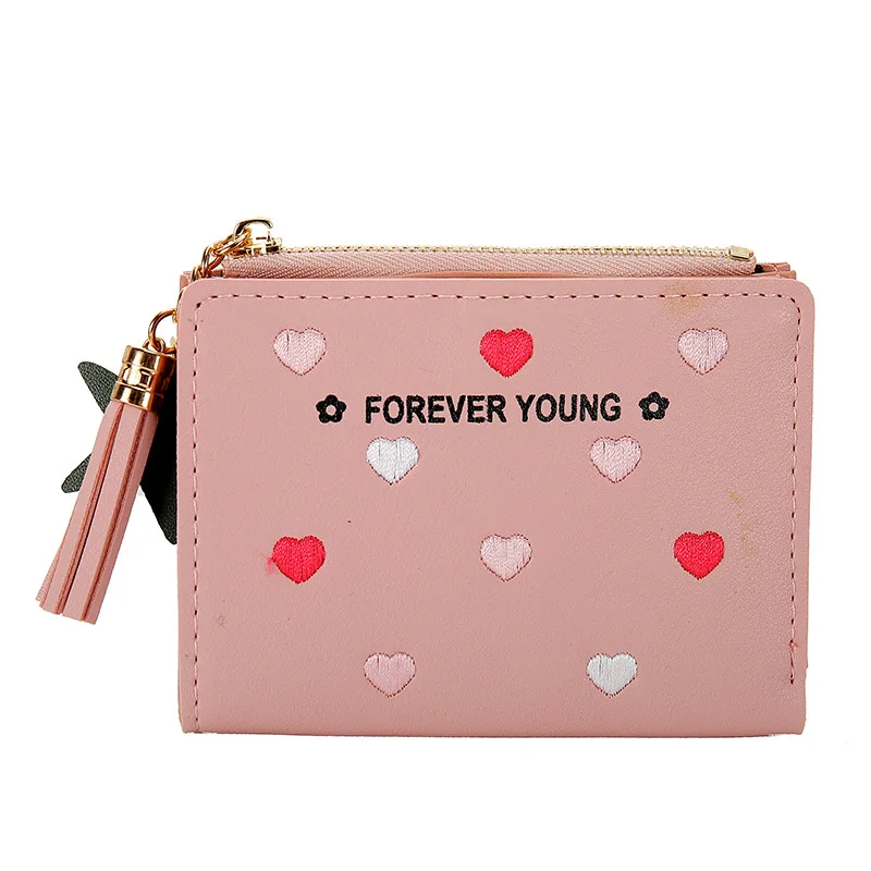 M107 женский короткий кошелек на молнии Корейская версия с вышивкой Love Heart кисточками и карманами оптом
M107 женский короткий кошелек на молнии Корейская версия с вышивкой Love Heart кисточками и карманами оптом