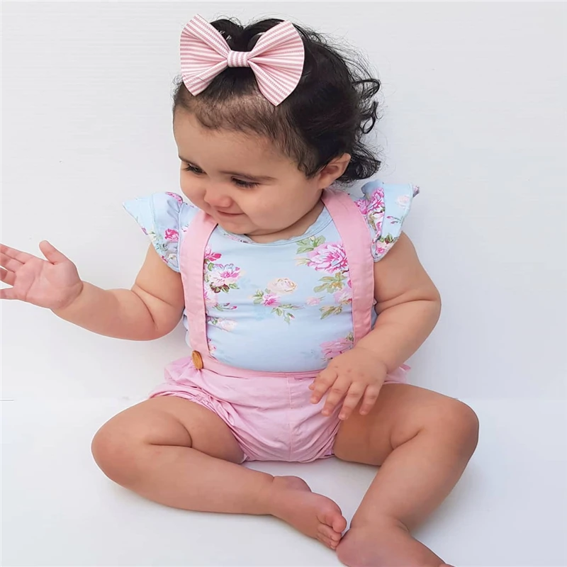 Newborn Baby Girl clothes strap button solid shorts bow Geometry Headband round neck Flower print Ruffle Bodysuit 3pc Kid Outfit
Newborn Baby Girl clothes strap button solid shorts bow Geometry Headband round neck Flower print Ruffle Bodysuit 3pc Kid Outfit