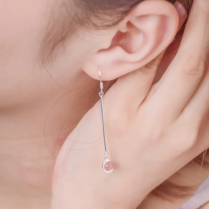 Women's long asymmetric strawberry crystal earrings High quality s925 sterling silver is not easy to be allergic 6-ES3026
Women's long asymmetric strawberry crystal earrings High quality s925 sterling silver is not easy to be allergic 6-ES3026