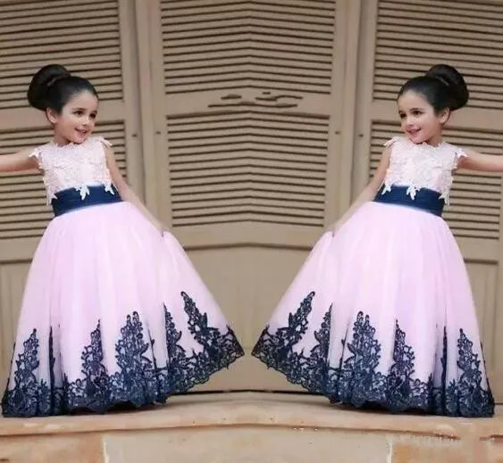 New Custom Made Little Flower Girls Dresses Princess Ball Gowns Birthday Party Gown Children New Year Clothes Photography
New Custom Made Little Flower Girls Dresses Princess Ball Gowns Birthday Party Gown Children New Year Clothes Photography