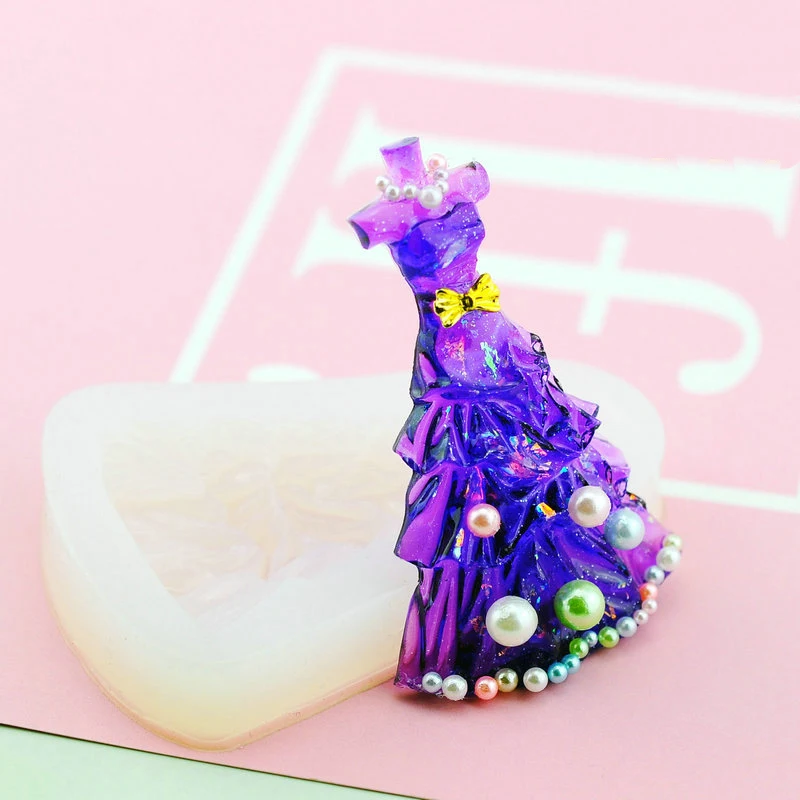 Wedding dress Liquid Silicone Mold for jewelry Princess Dress evening dress Silicone Mould handmade tool epoxy resin molds
Wedding dress Liquid Silicone Mold for jewelry Princess Dress evening dress Silicone Mould handmade tool epoxy resin molds
