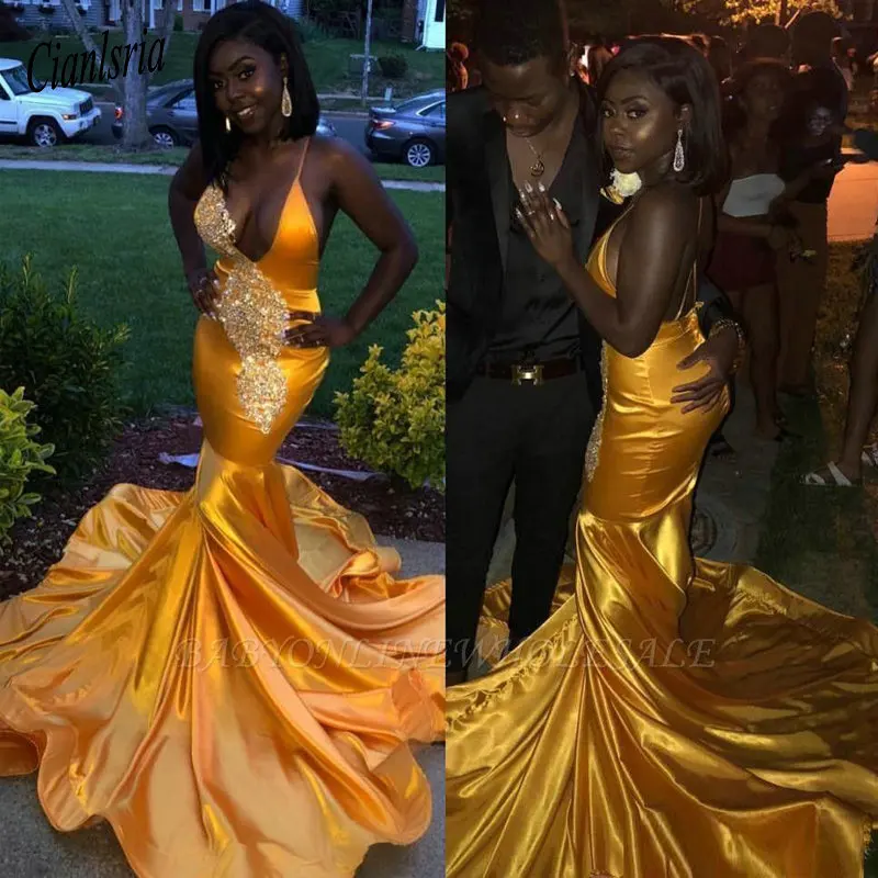 Elegant V Neck Appliques Spaghetti Straps Mermaid Lace Prom Dresses 2020 New Black Girls Backless Long Evening Gowns
Elegant V Neck Appliques Spaghetti Straps Mermaid Lace Prom Dresses 2020 New Black Girls Backless Long Evening Gowns