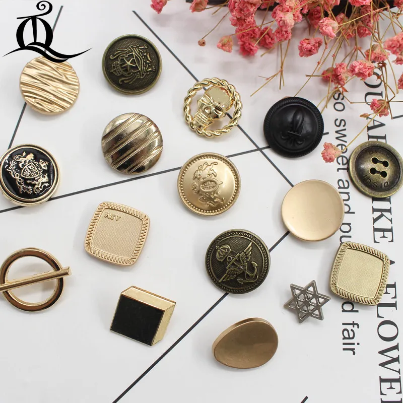 10pcs 16-25mmgold silver mix metal Buttons clasp factory direct wholesale models hot models metal buttons 15mm sewing supplies
10pcs 16-25mmgold silver mix metal Buttons clasp factory direct wholesale models hot models metal buttons 15mm sewing supplies