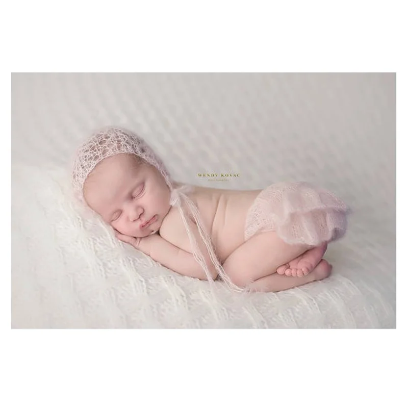 Newborn photography mohair romper with matching hat soft handmade knit baby girl mohair bonnet romper clothing set photo props
Newborn photography mohair romper with matching hat soft handmade knit baby girl mohair bonnet romper clothing set photo props