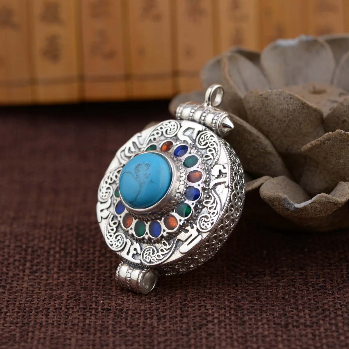 2018 Top Fashion Limited Fairy Thai Pendant S925 Pure Wholesale Retro Mosaic Can Open The Mantra Men And Women With A Gift
2018 Top Fashion Limited Fairy Thai Pendant S925 Pure Wholesale Retro Mosaic Can Open The Mantra Men And Women With A Gift