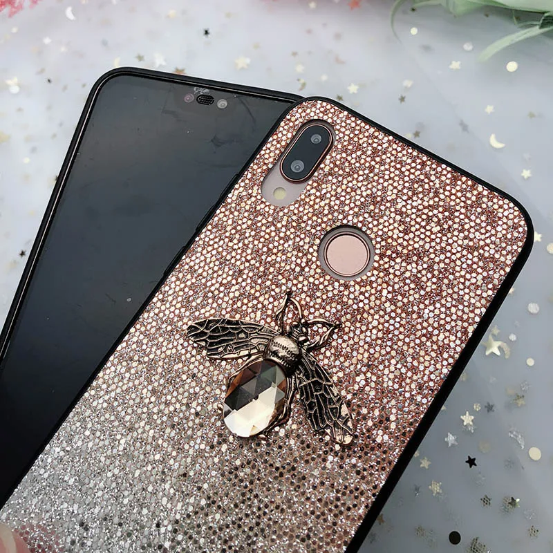 Gradient Shiny 3D Bee Case For Huawei Mate 30 20 Pro P40 P30 20 Lite Glitter On Honor 20 8X 9X 10i Y9 Y7 Y6 Y5 P Smart 2019
Gradient Shiny 3D Bee Case For Huawei Mate 30 20 Pro P40 P30 20 Lite Glitter On Honor 20 8X 9X 10i Y9 Y7 Y6 Y5 P Smart 2019