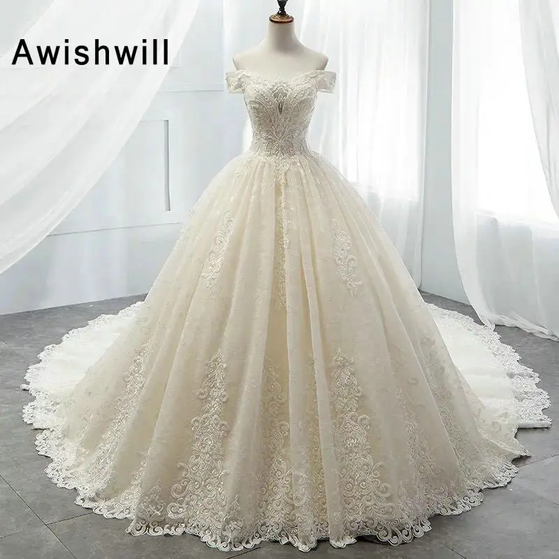 Custom Made Bridal Gowns 2020 Off The Shoulder Appliques Lace Elegant Wedding Dresses A-line Bride Wedding Gowns Cheap
Custom Made Bridal Gowns 2020 Off The Shoulder Appliques Lace Elegant Wedding Dresses A-line Bride Wedding Gowns Cheap