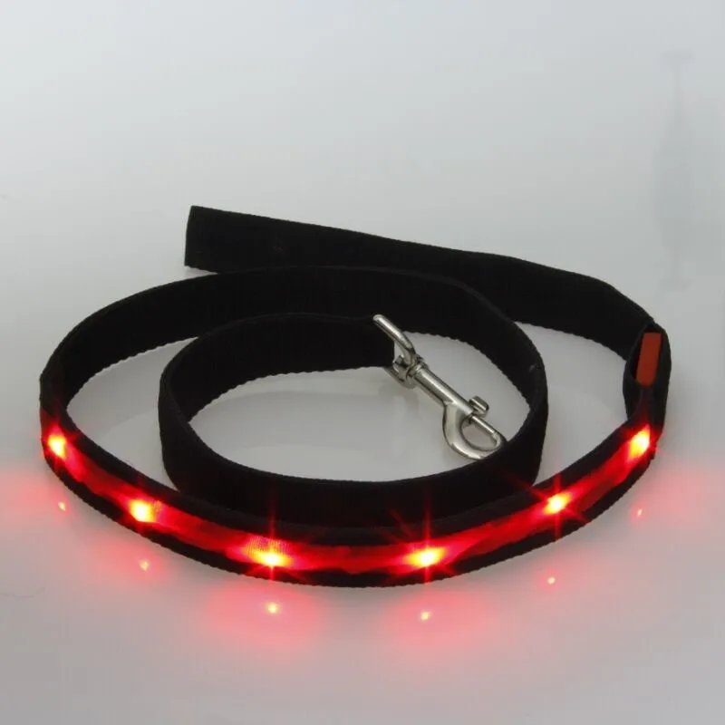 FG37 Free shipping Nylon 2.5CM Pet dog LED Light Leashes Black 120CM dogs Pull strap illuminate Leads Glowing dog Traction Leash
FG37 Free shipping Nylon 2.5CM Pet dog LED Light Leashes Black 120CM dogs Pull strap illuminate Leads Glowing dog Traction Leash
