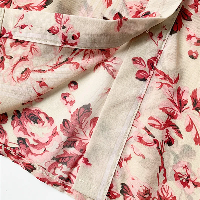 Luxury Designer Brand Chiffon Shirt for Women Vintage Stand Collar Retro Printed Bow Single Breasted Ears Long Sleeve Shirt
Luxury Designer Brand Chiffon Shirt for Women Vintage Stand Collar Retro Printed Bow Single Breasted Ears Long Sleeve Shirt