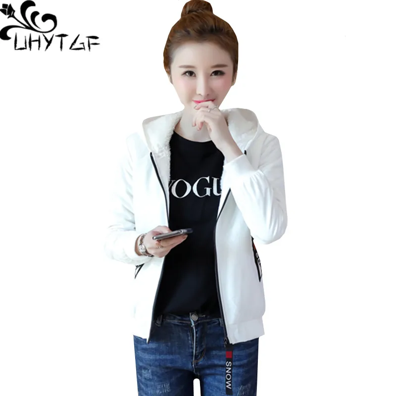UHYTGF Woman spring coats Hooded short parkas woman Fashion Korean plus velvet warm outerwear Loose plus size Cotton jacket 499
UHYTGF Woman spring coats Hooded short parkas woman Fashion Korean plus velvet warm outerwear Loose plus size Cotton jacket 499