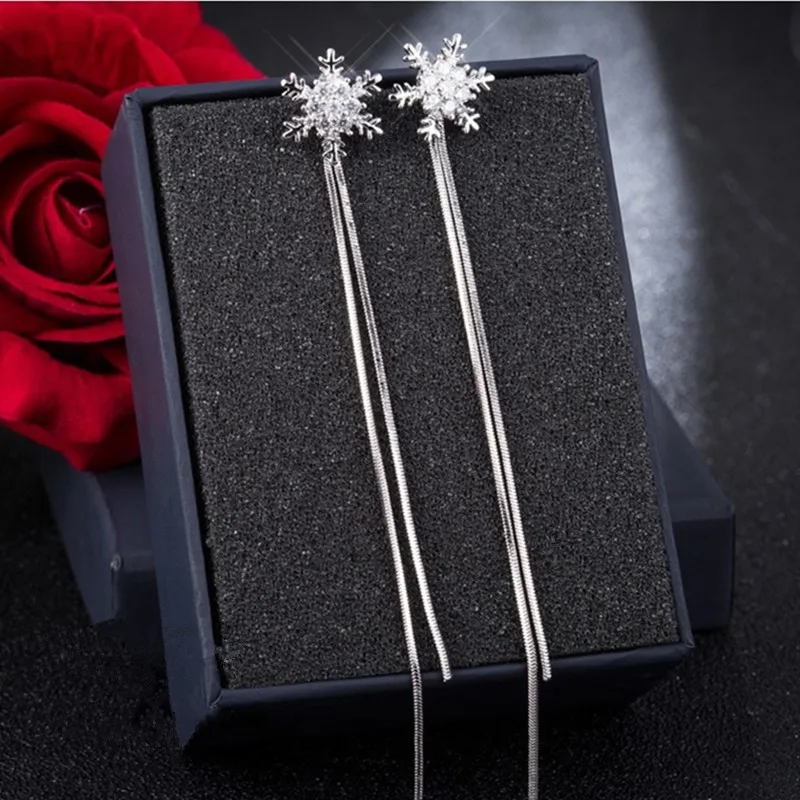 Temperament Crystal Pendant Long Chain Earrings Women Silver Plated Snowflake Tassel Earring Allergy Ear Line Piercing Jeweley
Temperament Crystal Pendant Long Chain Earrings Women Silver Plated Snowflake Tassel Earring Allergy Ear Line Piercing Jeweley