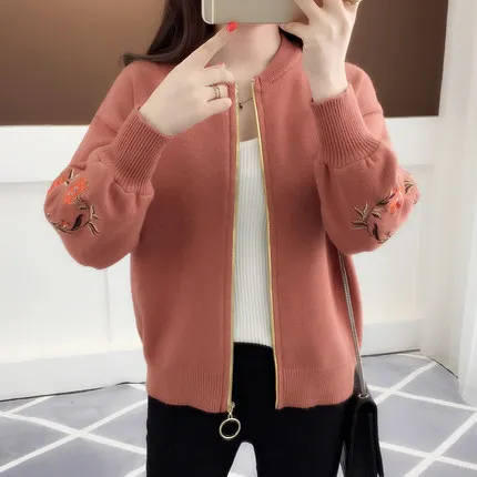 High quality fashion knit cardigan sweater ladies short section loose Korean embroidery women new spring coat sweater
High quality fashion knit cardigan sweater ladies short section loose Korean embroidery women new spring coat sweater