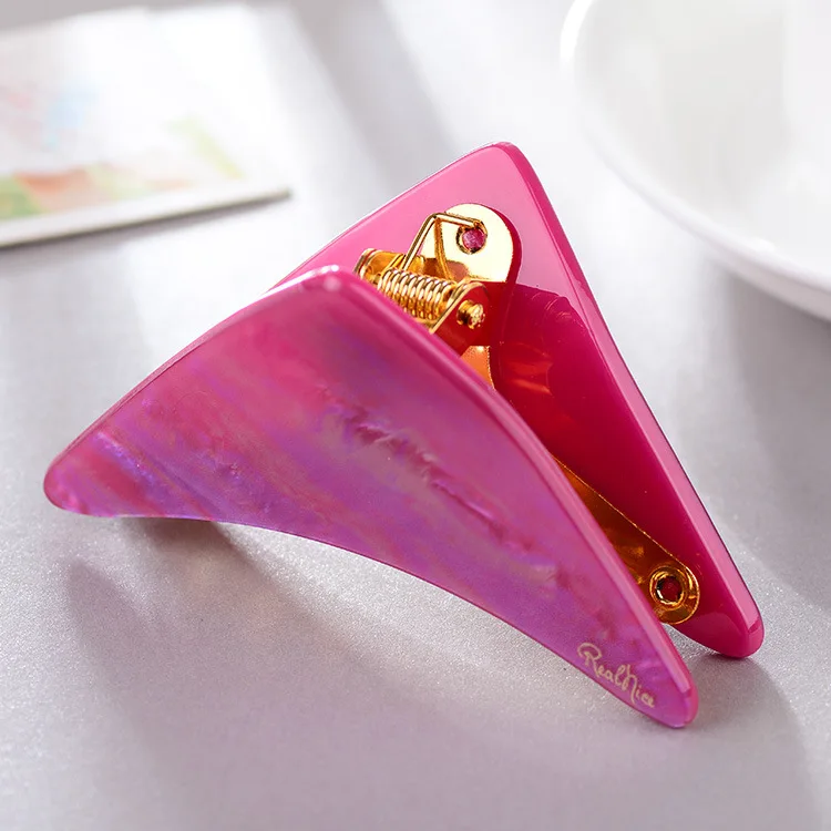 Acrylic Hair Claw Clip Gold Teeth Alloy Korean Style hair jewelry Triangle Hair Clamp
Acrylic Hair Claw Clip Gold Teeth Alloy Korean Style hair jewelry Triangle Hair Clamp