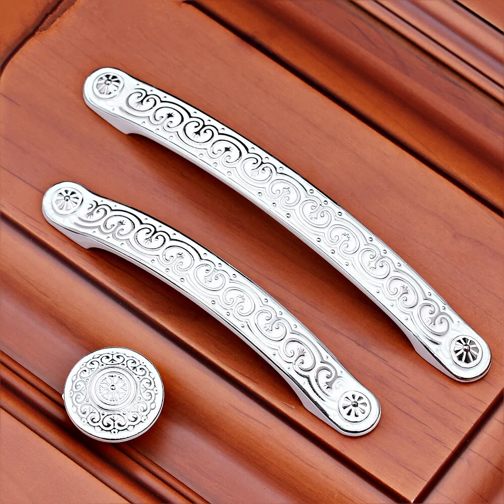 White + Silver Round Door Knobs Zinc Alloy Cabinet Handles Wardrobe Pulls Modern Furniture Handle Hardware
White + Silver Round Door Knobs Zinc Alloy Cabinet Handles Wardrobe Pulls Modern Furniture Handle Hardware
