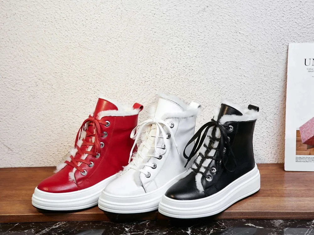 Lenkisen genuine leather ankle boots thick med bottom concise style round toe lace up solid pretty girls winter snow boots L82
Lenkisen genuine leather ankle boots thick med bottom concise style round toe lace up solid pretty girls winter snow boots L82