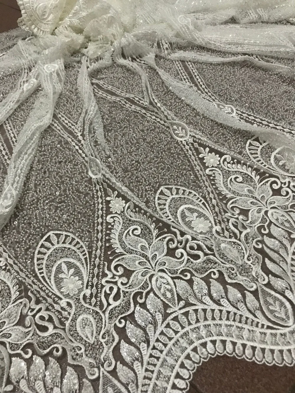 High grade tulle embroidery lace African French net lace fabric SYJ-53122 with full tube beads
High grade tulle embroidery lace African French net lace fabric SYJ-53122 with full tube beads