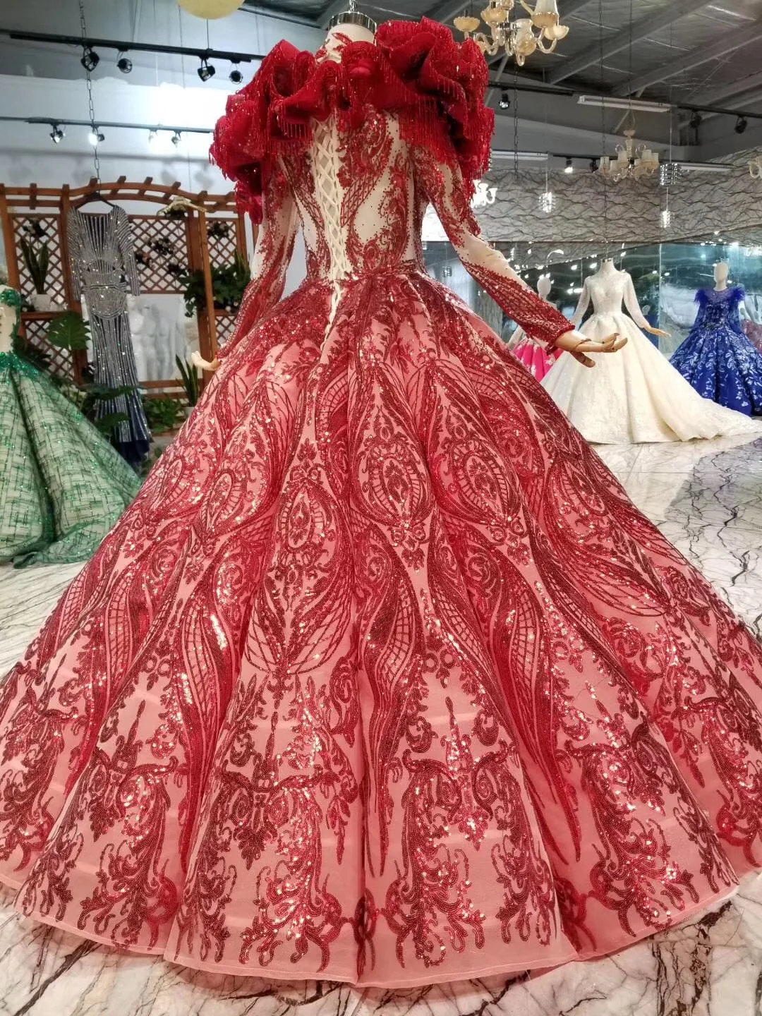 Real Photo Red Ball Gown Prom Dresses Long Lace Beadings Appliques Long Sleeve Evening Dress Arabic Special Occasion Dresses
Real Photo Red Ball Gown Prom Dresses Long Lace Beadings Appliques Long Sleeve Evening Dress Arabic Special Occasion Dresses