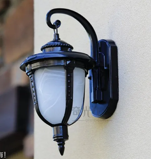 European LED Wall lamp Outdoor Wall Sconces Lighting Waterproof Garden Wall Light Fixtures Aluminum Glass Vintage Porch Lights
European LED Wall lamp Outdoor Wall Sconces Lighting Waterproof Garden Wall Light Fixtures Aluminum Glass Vintage Porch Lights