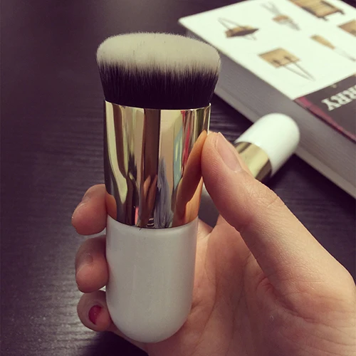 Hot Selling Women Face Blush Powder Foundation Brush Wood Handle Makeup Cosmetic Tool Brush
Hot Selling Women Face Blush Powder Foundation Brush Wood Handle Makeup Cosmetic Tool Brush