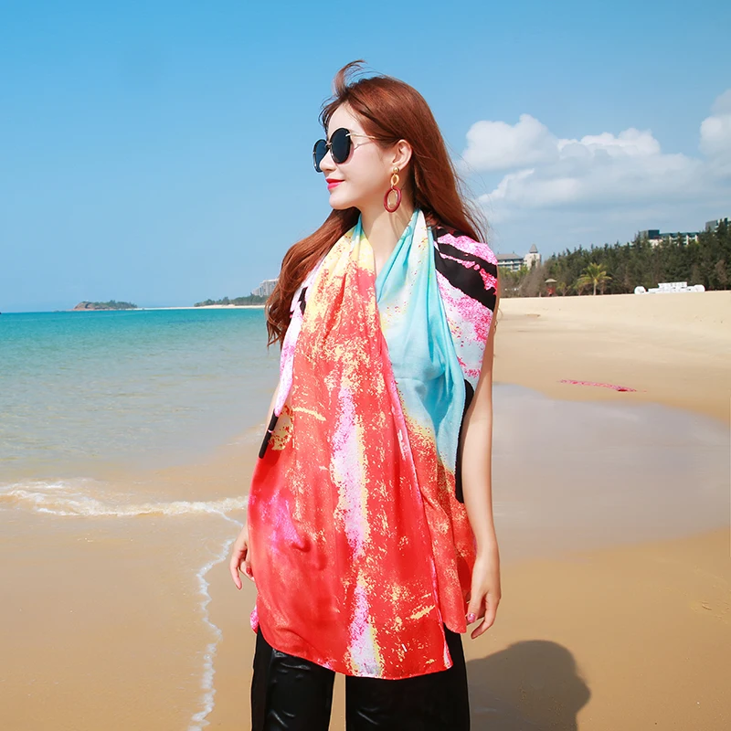2019 Summer New Scarf Women Sunscreen Long Shawl Outside Beach Towel Female Sun Protection Travel National Style Cloak H3032
2019 Summer New Scarf Women Sunscreen Long Shawl Outside Beach Towel Female Sun Protection Travel National Style Cloak H3032