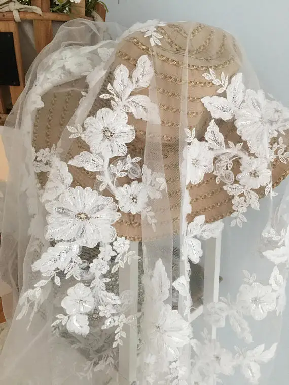 4 pieces Exquisite 3D Bridal Lace Applique in Ivory , clear sequined Ivory Alecon Applique Lace ,Large Bridal Veil Applique 
4 pieces Exquisite 3D Bridal Lace Applique in Ivory , clear sequined Ivory Alecon Applique Lace ,Large Bridal Veil Applique
