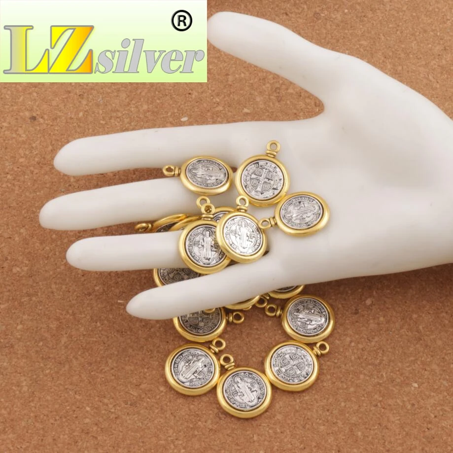 60pcs 24.7x18.9mm zinc alloy And Saint St Benedict Medal Cross Spacer Beads Pendants Handmade Jewelry DIY L1693
60pcs 24.7x18.9mm zinc alloy And Saint St Benedict Medal Cross Spacer Beads Pendants Handmade Jewelry DIY L1693