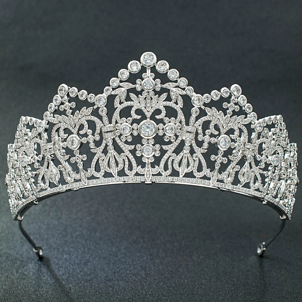 5A CZ Cubic Zirconia Classic Wedding Bridal Silver Big Tiara Diadem Crown Women Girl Prom Party Hair Jewelry Accessories S16439
5A CZ Cubic Zirconia Classic Wedding Bridal Silver Big Tiara Diadem Crown Women Girl Prom Party Hair Jewelry Accessories S16439