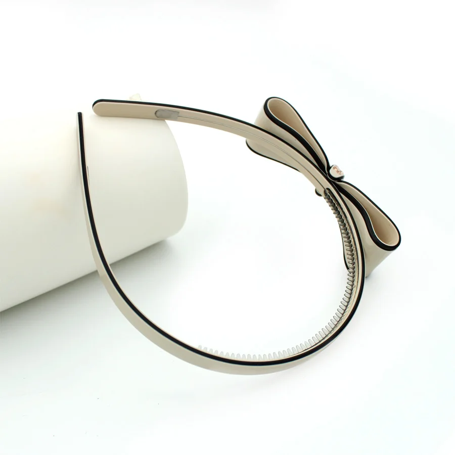 Dressy Butterfly Hair Band - Cellulose Acetate Headband - Hair Accessory for Women Lady Luxury Hair Jewelry Ornament for Taira
Dressy Butterfly Hair Band - Cellulose Acetate Headband - Hair Accessory for Women Lady Luxury Hair Jewelry Ornament for Taira