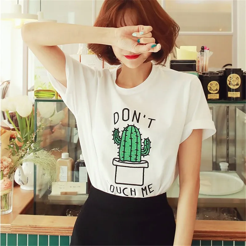 Женская футболка с коротким рукавом белая изображением кактуса в стиле