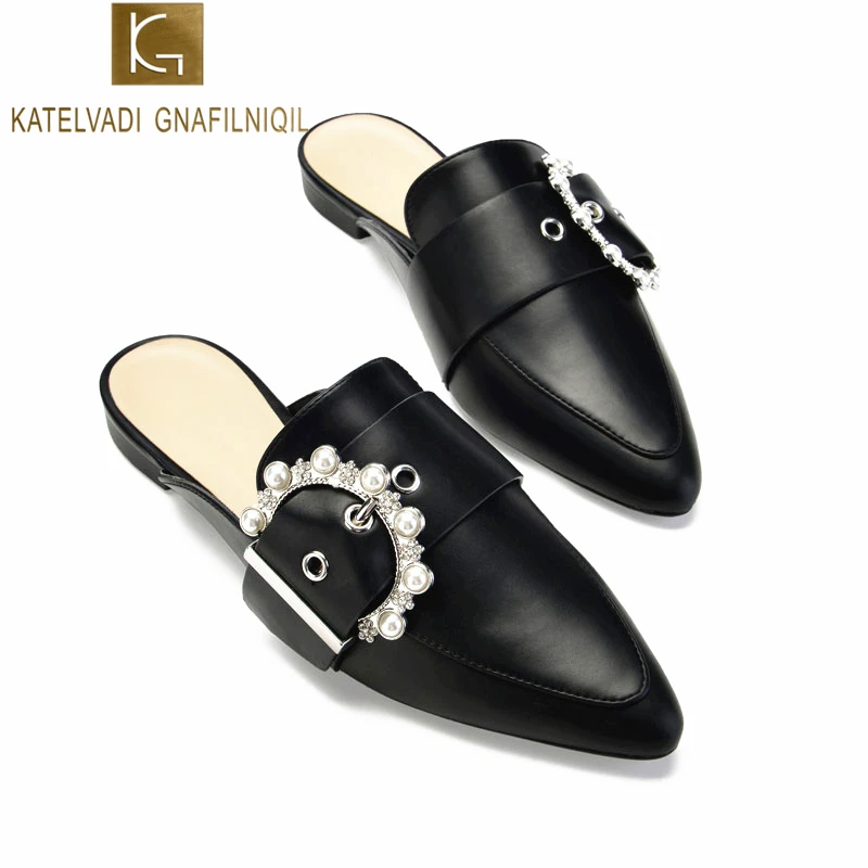 KATELVADI Fashion Women Mules Black PU Leather Slippers With Pearl Buckles Summer Shoes Woman Flats Mules Size 34-40 K-351
KATELVADI Fashion Women Mules Black PU Leather Slippers With Pearl Buckles Summer Shoes Woman Flats Mules Size 34-40 K-351