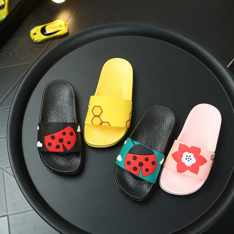 Kids Slippers for Boys Girls Summer Flat Shoes Sandals Baby Slipper Home Wear Children Students Cartoon Non-slip Size 24-35
Kids Slippers for Boys Girls Summer Flat Shoes Sandals Baby Slipper Home Wear Children Students Cartoon Non-slip Size 24-35