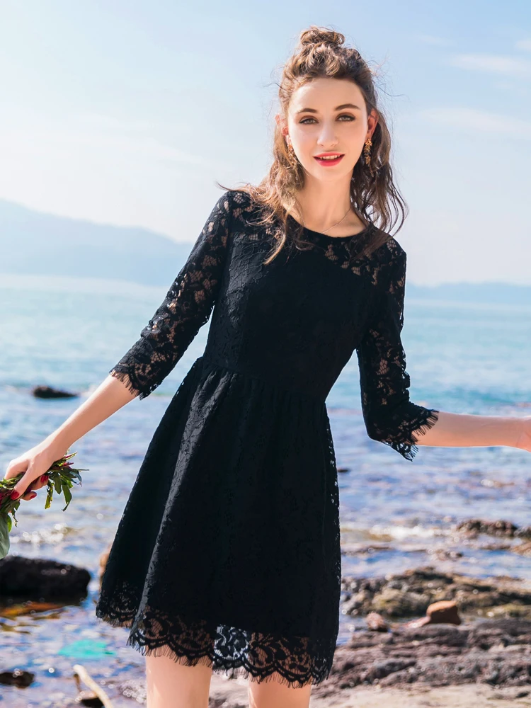 Retro Hepburn Style Lace Dress 2019 New Women's Black Temperament Fashion Elegant Round Neck A-line Mid-length Party Dresses
Retro Hepburn Style Lace Dress 2019 New Women's Black Temperament Fashion Elegant Round Neck A-line Mid-length Party Dresses